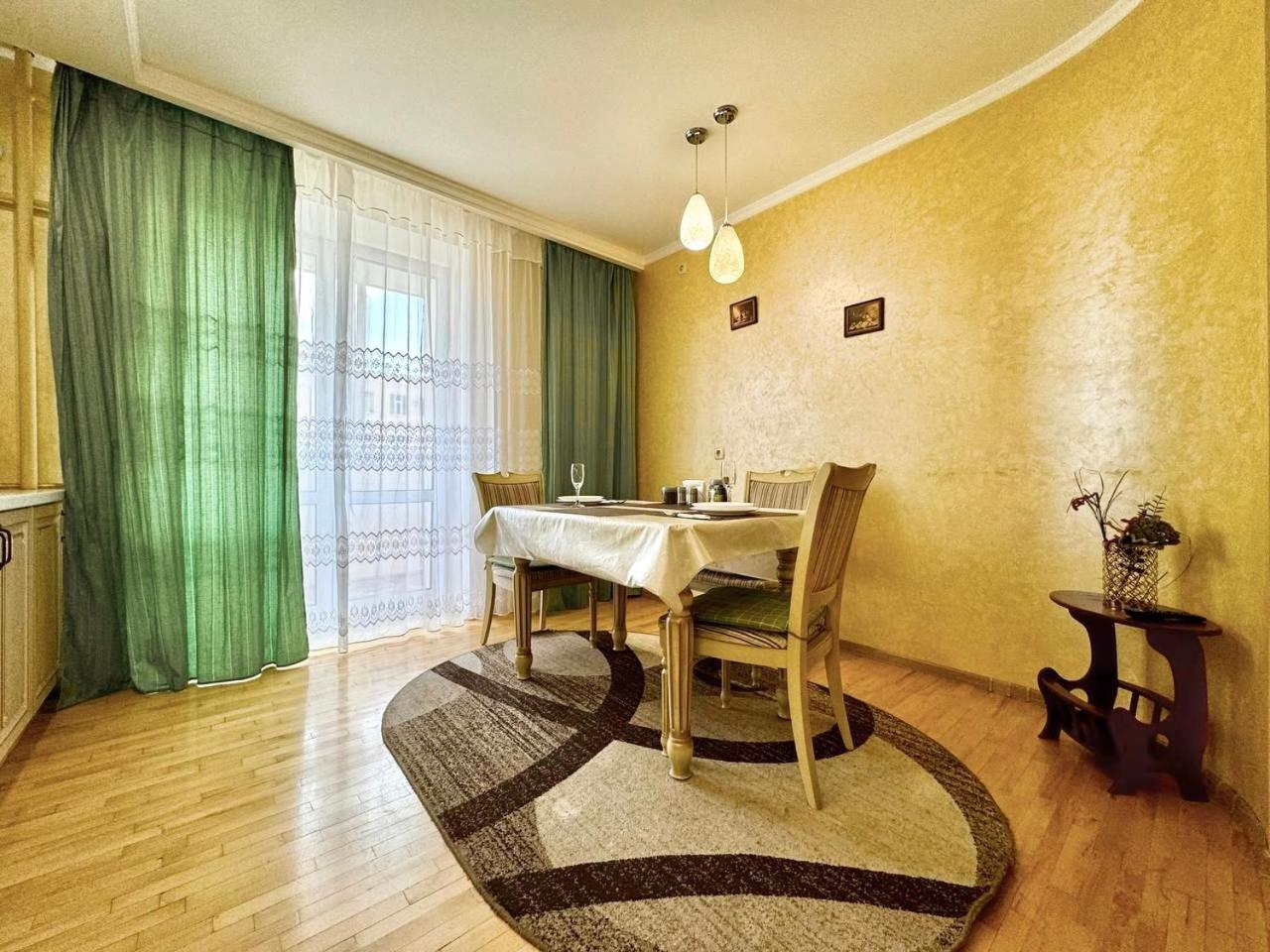 Apartpoltava Вишукані Просторі Апартаменти, Аграрний Університет, Звітна Документація ภายนอก รูปภาพ