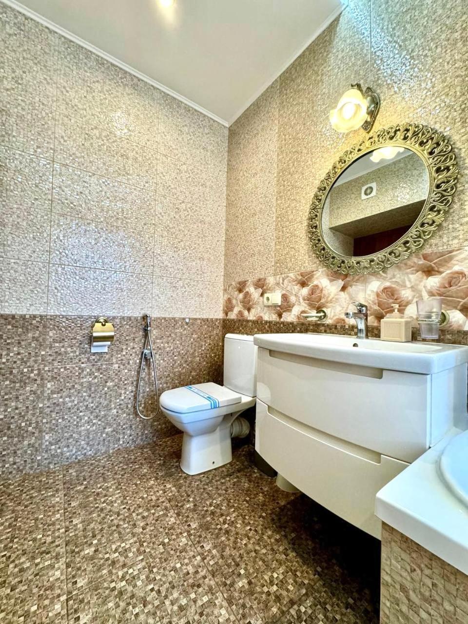 Apartpoltava Вишукані Просторі Апартаменти, Аграрний Університет, Звітна Документація ภายนอก รูปภาพ