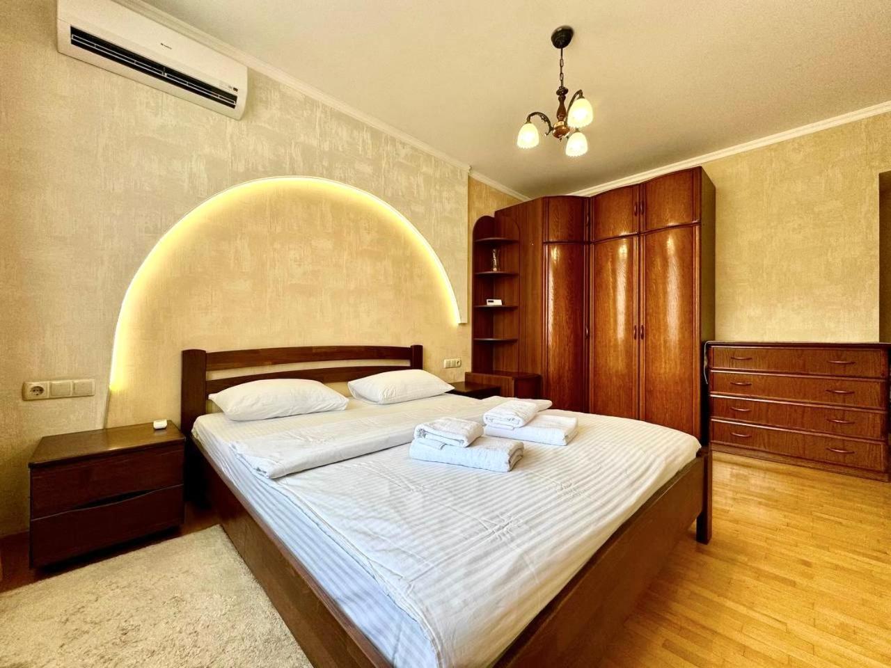 Apartpoltava Вишукані Просторі Апартаменти, Аграрний Університет, Звітна Документація ภายนอก รูปภาพ